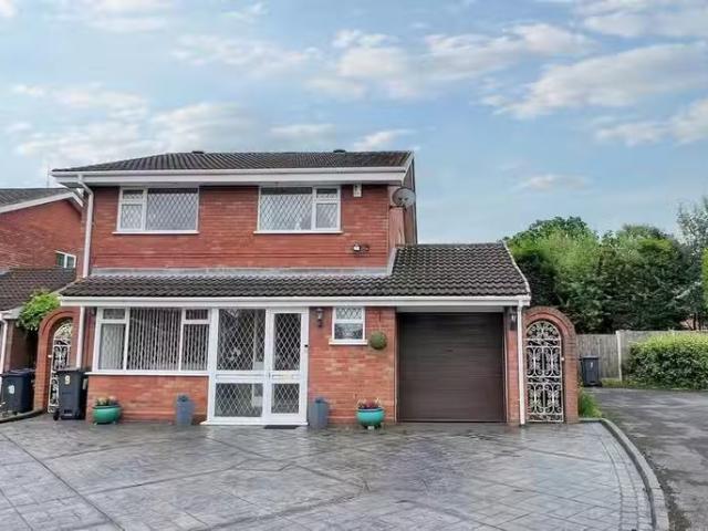 House for sale in Four Oaks