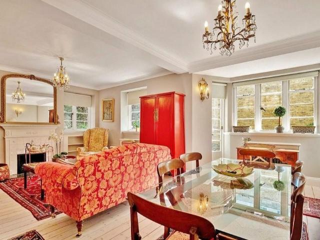 Apartment for rent in Kensington, Greater London