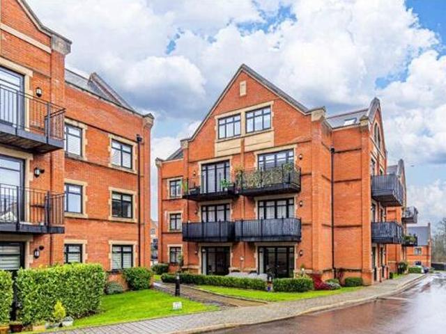 House for sale in Bushey, Hertsmere