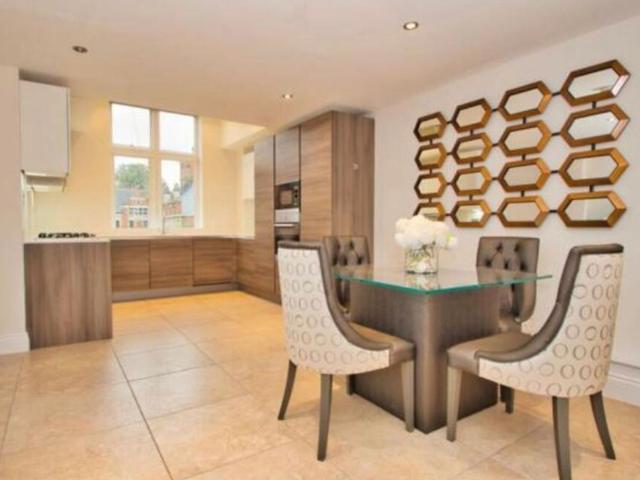 Apartment for rent in Connaught Park, Bushey