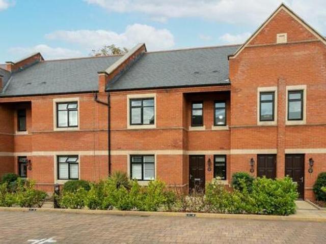 House for sale in Bushey, Hertsmere