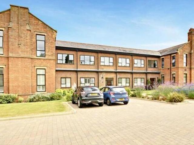 House for rent in Bushey, Hertsmere