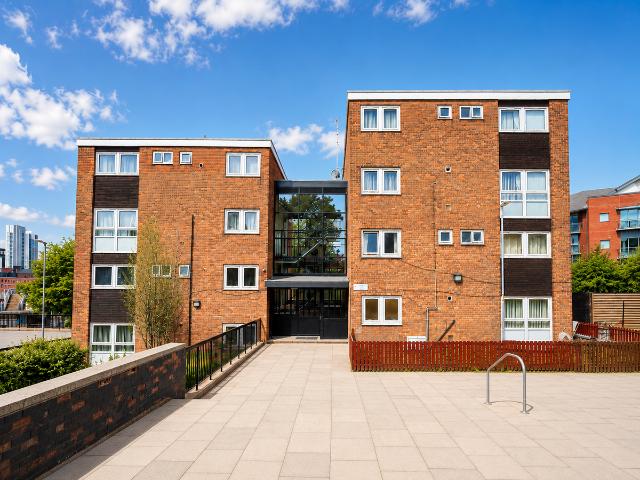 Apartment for rent in Woodhouse, West Yorkshire
