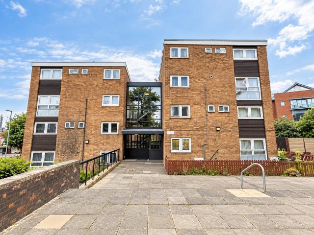 House for rent in Marlborough Grange, Leeds