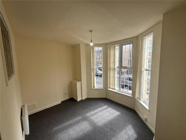 Apartment for rent in Claughton, Wirral