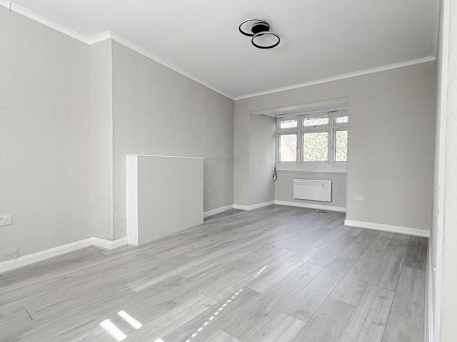 Apartment for rent in Woodberry Down, Greater London