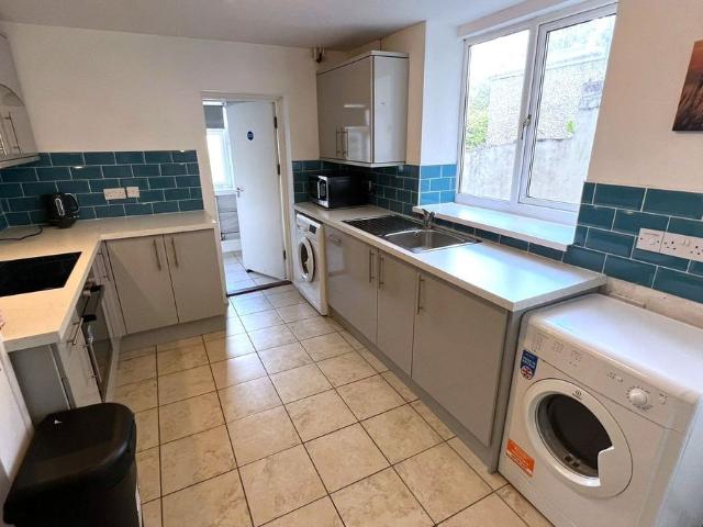 Apartment for rent in Brynmill, Swansea