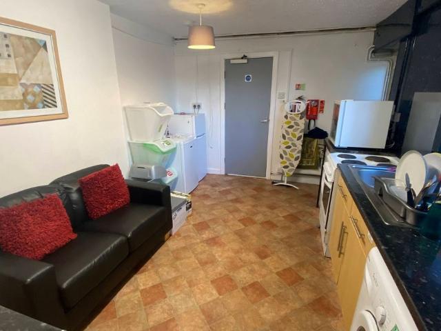Apartment for rent in Brynmill, Swansea