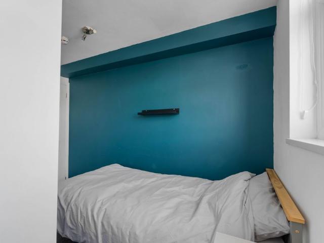 Room for rent in Ball Hill, West Midlands