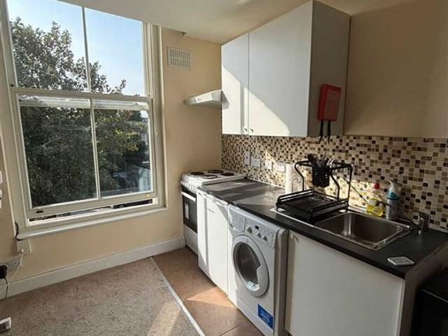 Apartment to rent in Bluebell, North Tipperary