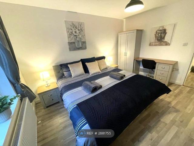 Apartment for rent in Brompton, Gillingham