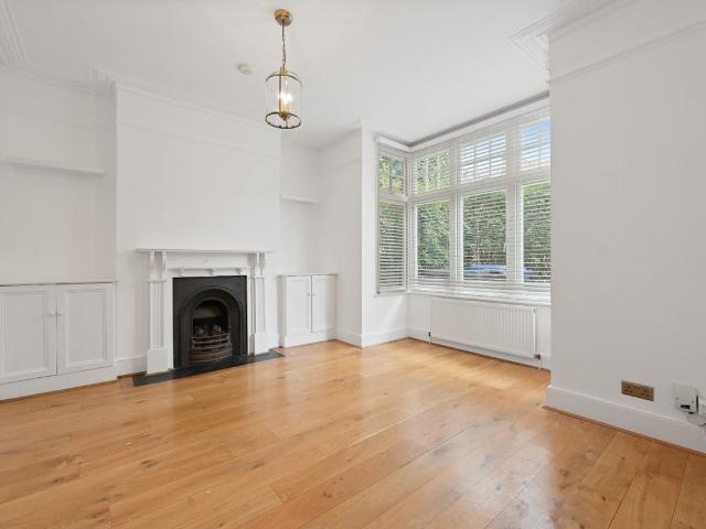 House for rent in Palmers Green, Greater London
