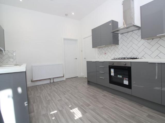 Apartment for rent in Penylan, Falcon Lodge