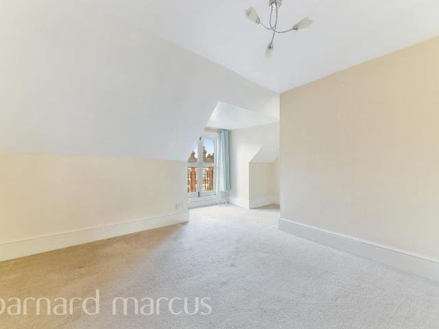 Studio for rent in London Borough of Croydon, Greater London
