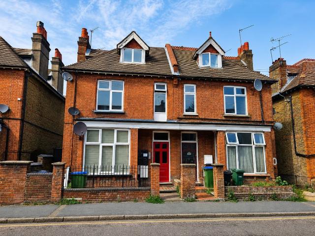 Studio for rent in North Watford, Hertfordshire