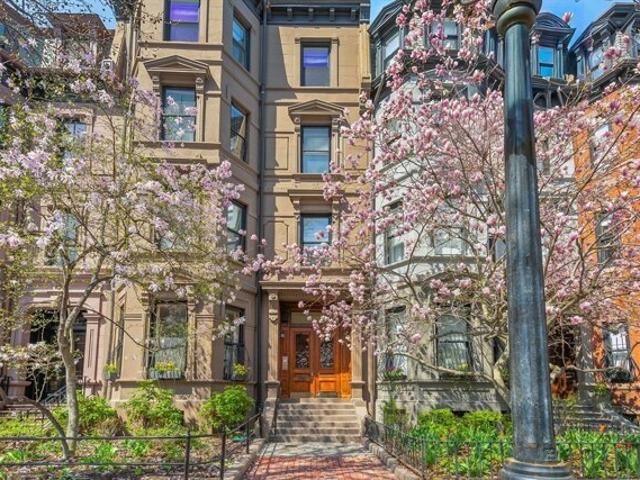 Condo for sale in Boston, Massachusetts
