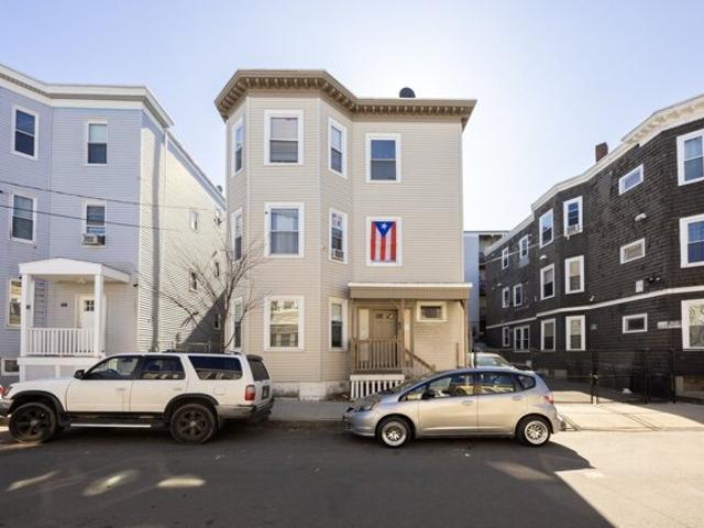 House for sale in Box District, Chelsea
