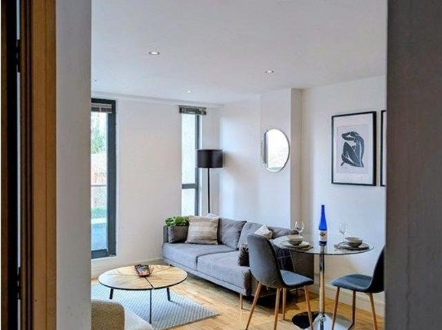 Apartment for rent in Calderstones