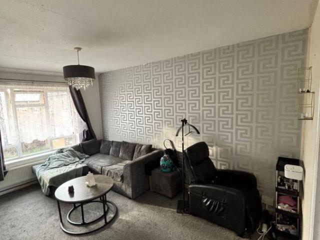 House for rent in Ernesford Grange, West Midlands