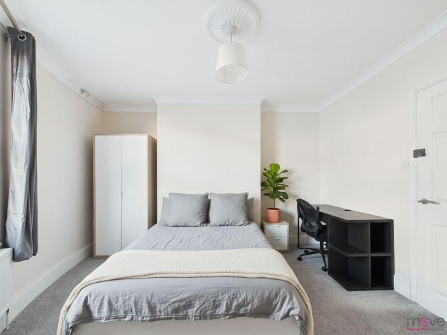 Apartment for rent in Golden Valley, Gloucestershire