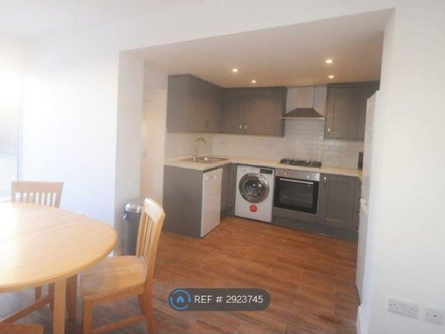 House for rent in Golden Valley, Gloucestershire
