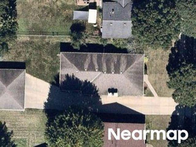 House for sale in Waukesha