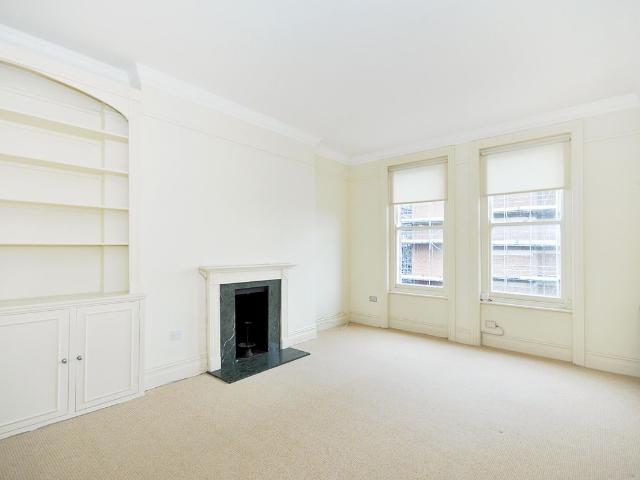 Apartment for rent in Earl's Court, Greater London