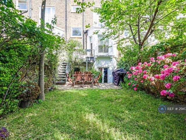 Apartment for rent in Earl's Court, Greater London