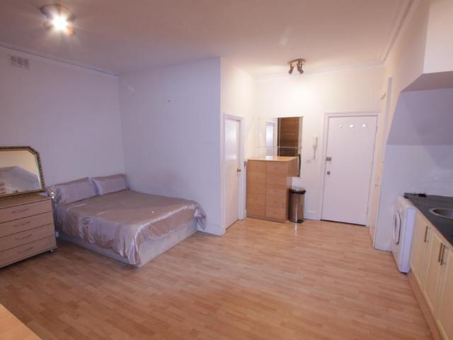 House for rent in Earl's Court, Greater London