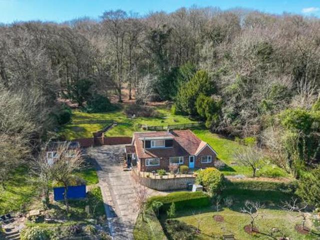 House for sale in Lunnon, Buckinghamshire