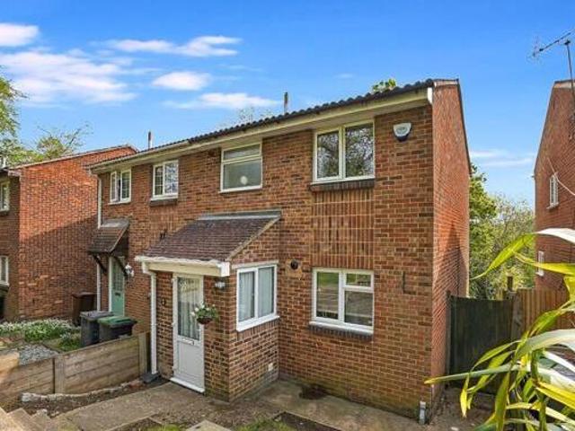 House for sale in Chatham Docks, Chatham