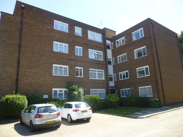 Apartment for rent in Southgate, Greater London