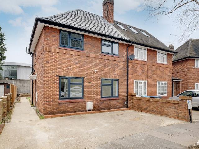 House for rent in St Margarets, Greater London