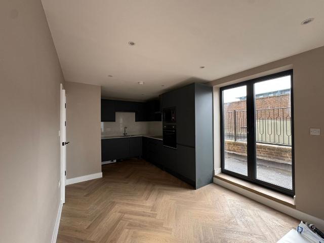 Apartment for rent in The Image, Pouchen End