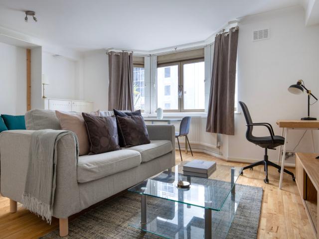Apartment for rent in Aldgate, Lyons