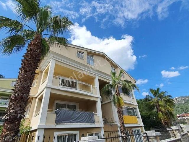 Karşıyaka, Marmaris içerisinde kiralık mülk