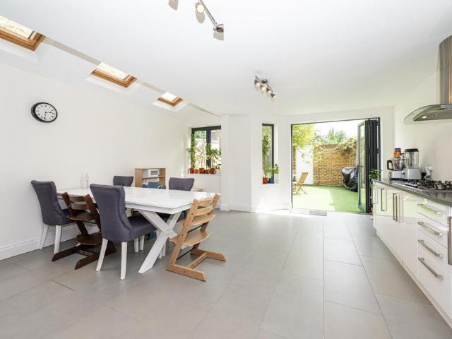 House for rent in Clapham Junction, Greater London