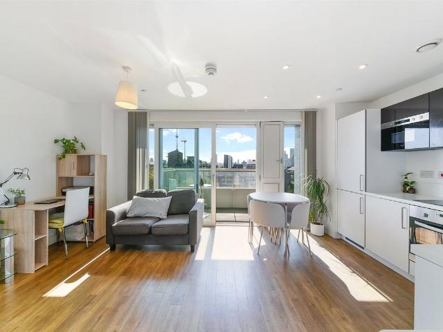 Studio for rent in Bromley-by-Bow, Bow