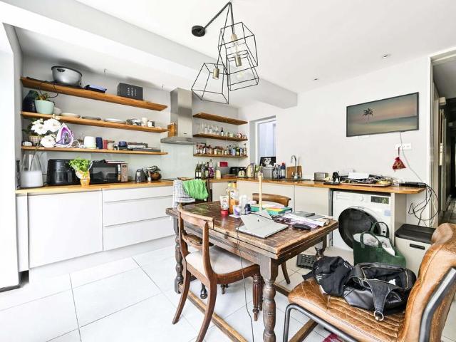 Apartment for rent in London Borough of Wandsworth, Greater London
