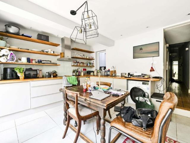 Apartment for rent in Clapham Junction, Greater London