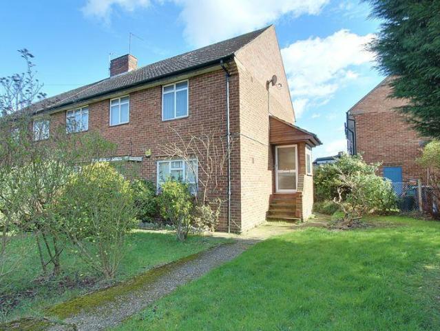Apartment for rent in London Borough of Ealing, Greenford
