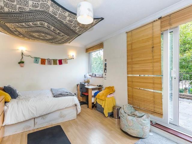 House for rent in Ratcliffe, Limehouse