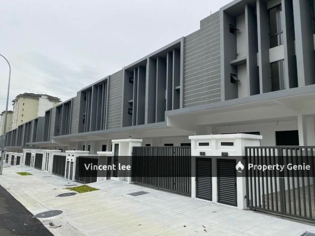 Terraced House for sale in Puncak Jalil, Majlis Bandaraya Subang Jaya
