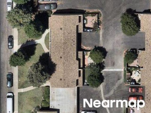 Townhouse for sale in Moorpark