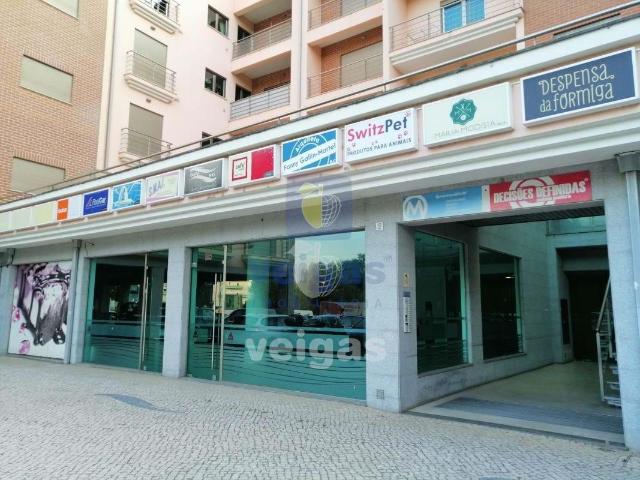 Loja venda em Marinheiros, Leiria