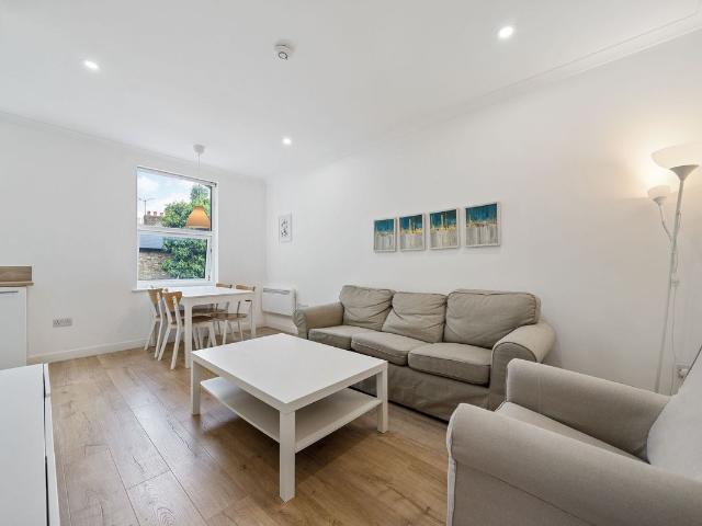 Apartment for rent in Finsbury Park, Greater London