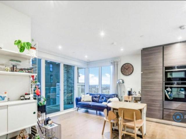 Apartment for rent in Kidbrooke, Greater London