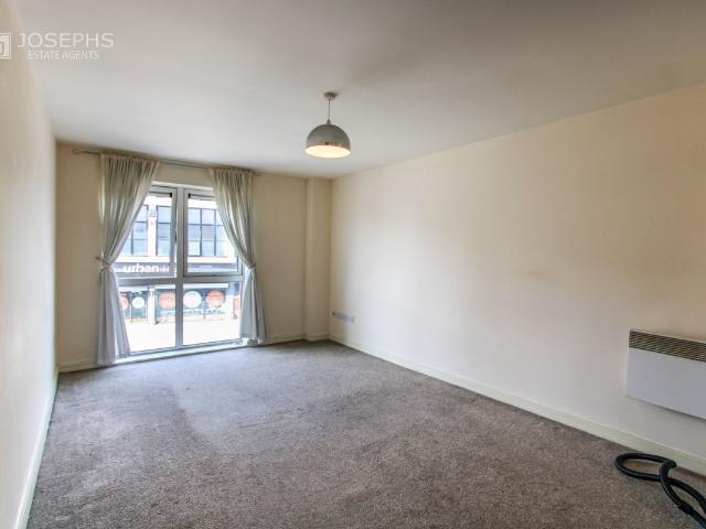 Apartment for rent in The Haulgh, Lee Bank