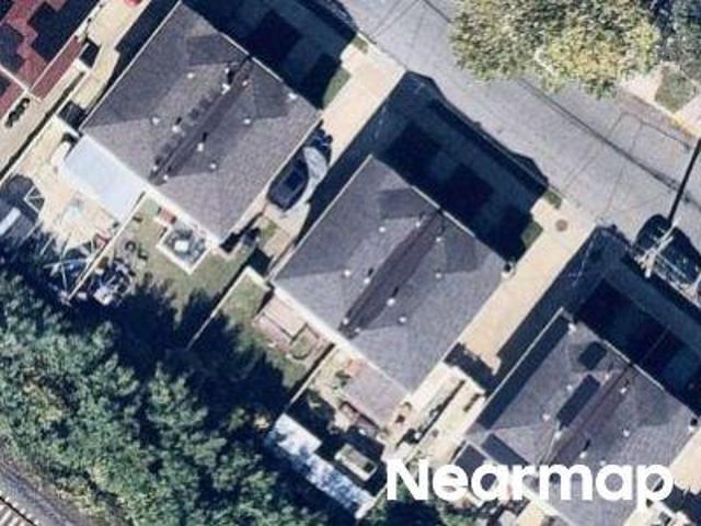 House for sale in Queens, Arverne