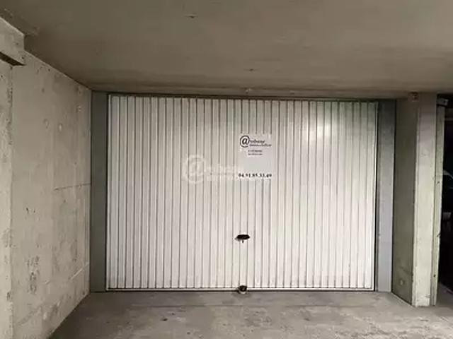 Garage vente à Pont-de-Vivaux, Marseille